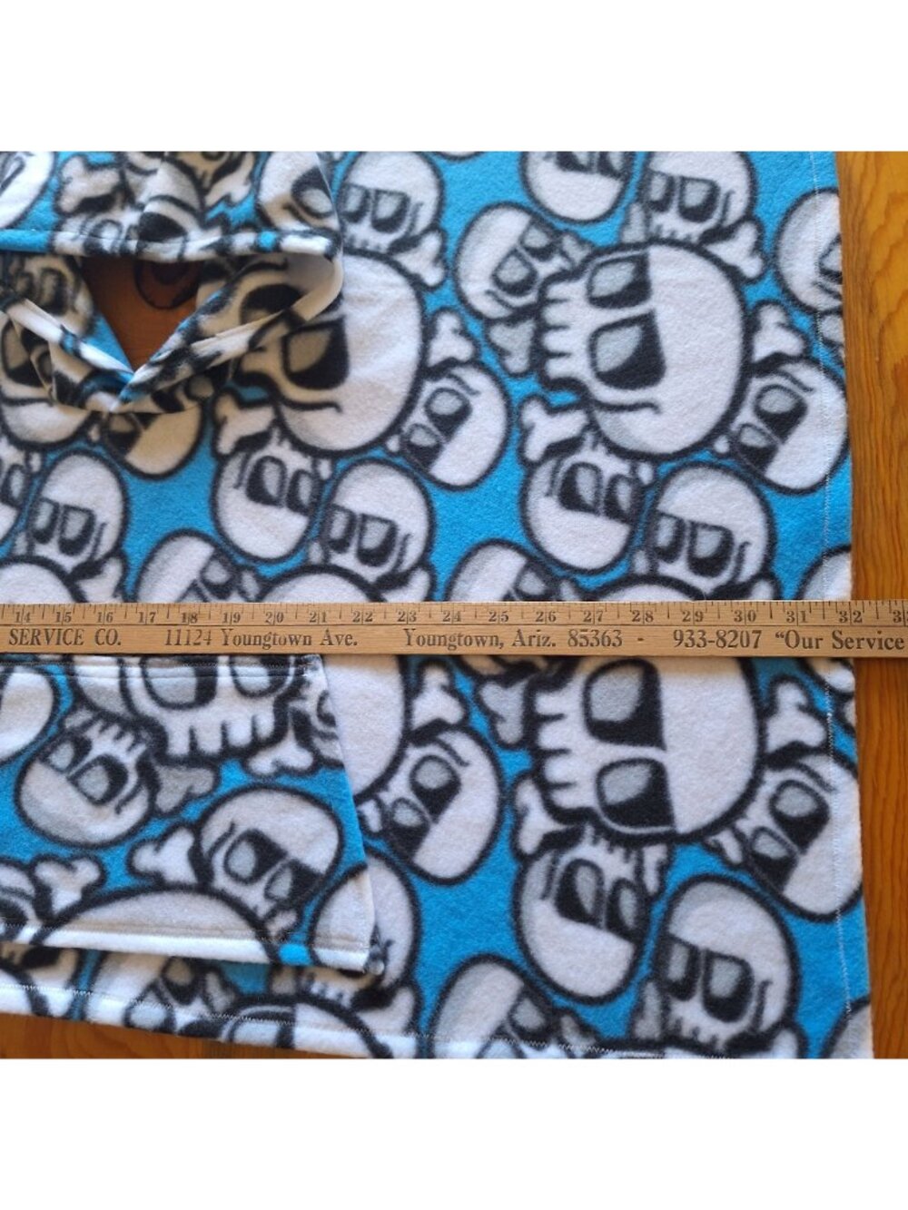 Fleece Handmade Kids  Skull Poncho W Pocket & Hood Car Seat Blue Black White - Picture 2 of 15